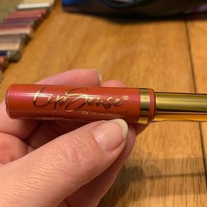 LipSense Liquid Lip Color- Fuscia